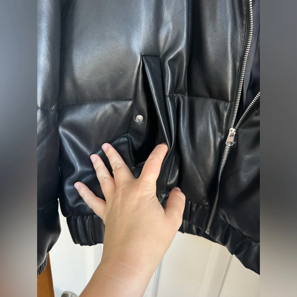 Abercrombie & Fitch Black Puffer Jacket - Picture 3 of 4